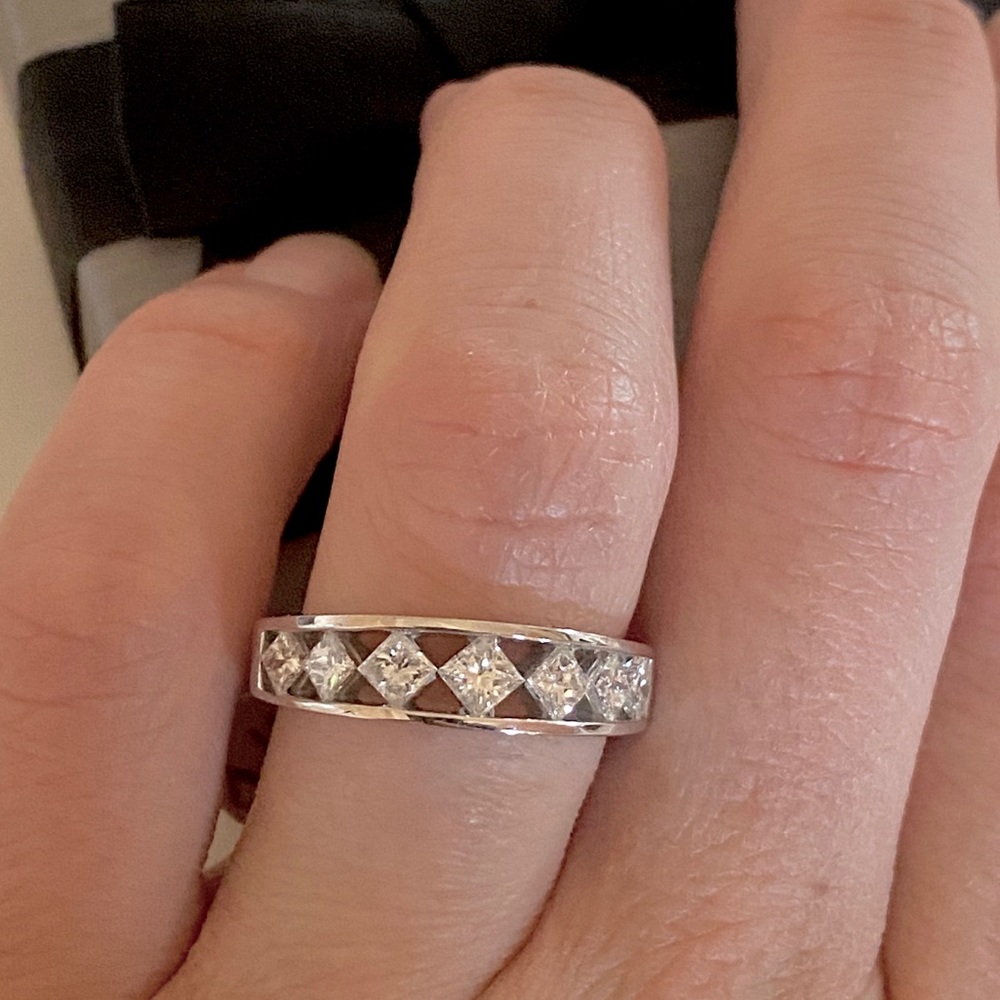 TRIPLE ROW PRINCESS CUT RING WHITE GOLD R050 - Picture 12 of 16